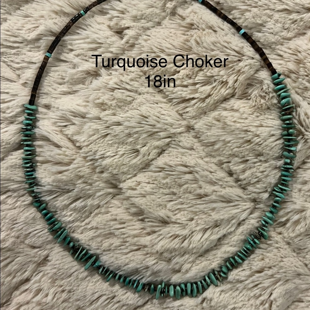 Beautiful Turquoise Choker 18in